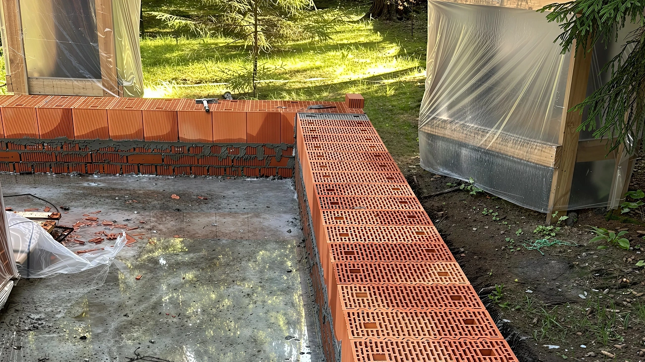 Сборный ленточный фундамент для дома из шлакоблока